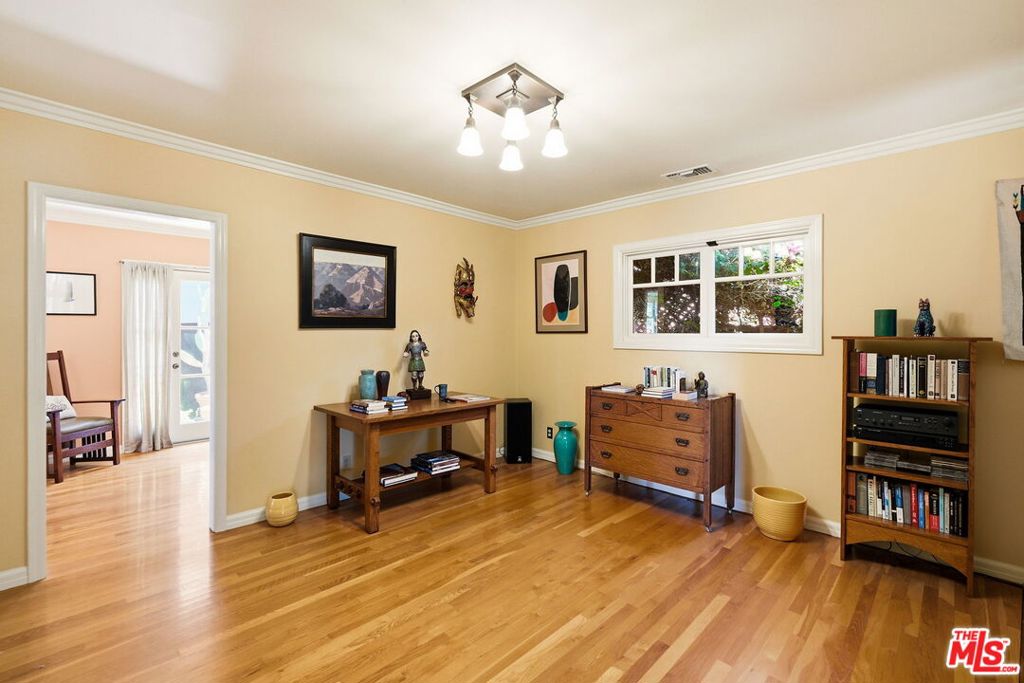 1336 Edgecliffe Drive Property Photo 18