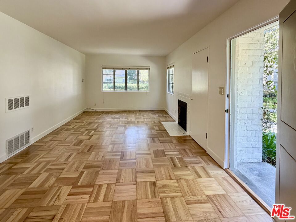 5333 Village Green Property Photo 2