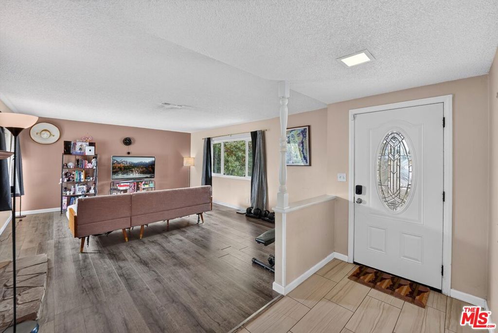 6235 Stanton Avenue Property Photo 3