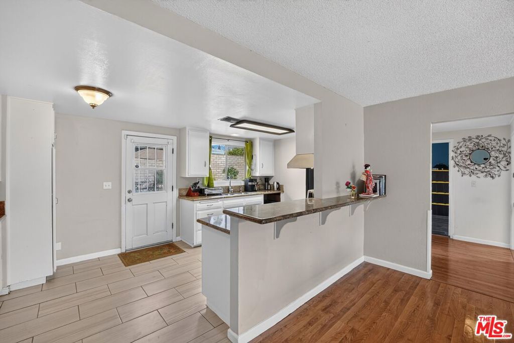 6235 Stanton Avenue Property Photo 6