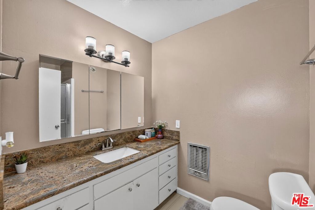 6235 Stanton Avenue Property Photo 9
