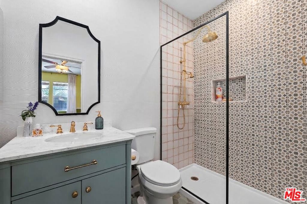 25514 Brighton Place Property Photo 18