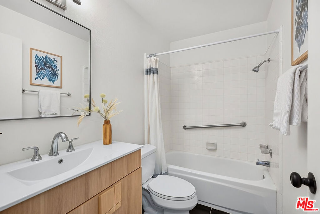 5100 Via Dolce 206 Property Photo 28