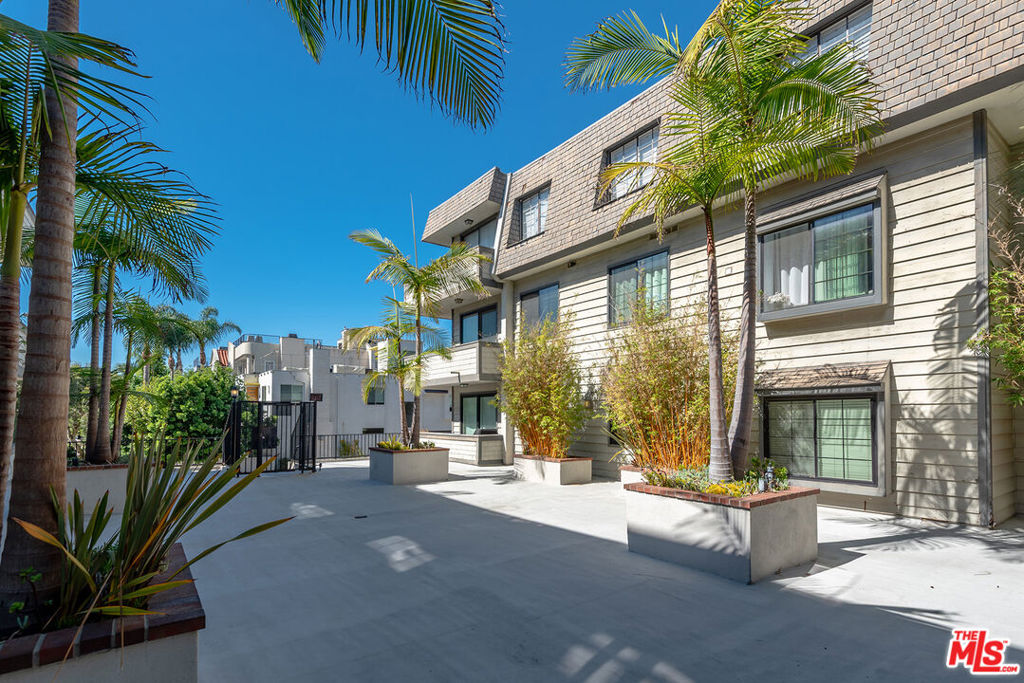 5100 Via Dolce 206 Property Photo 33