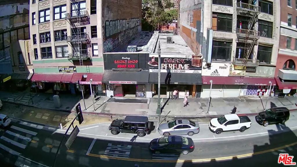 523 & 525 S Broadway Property Photo 1