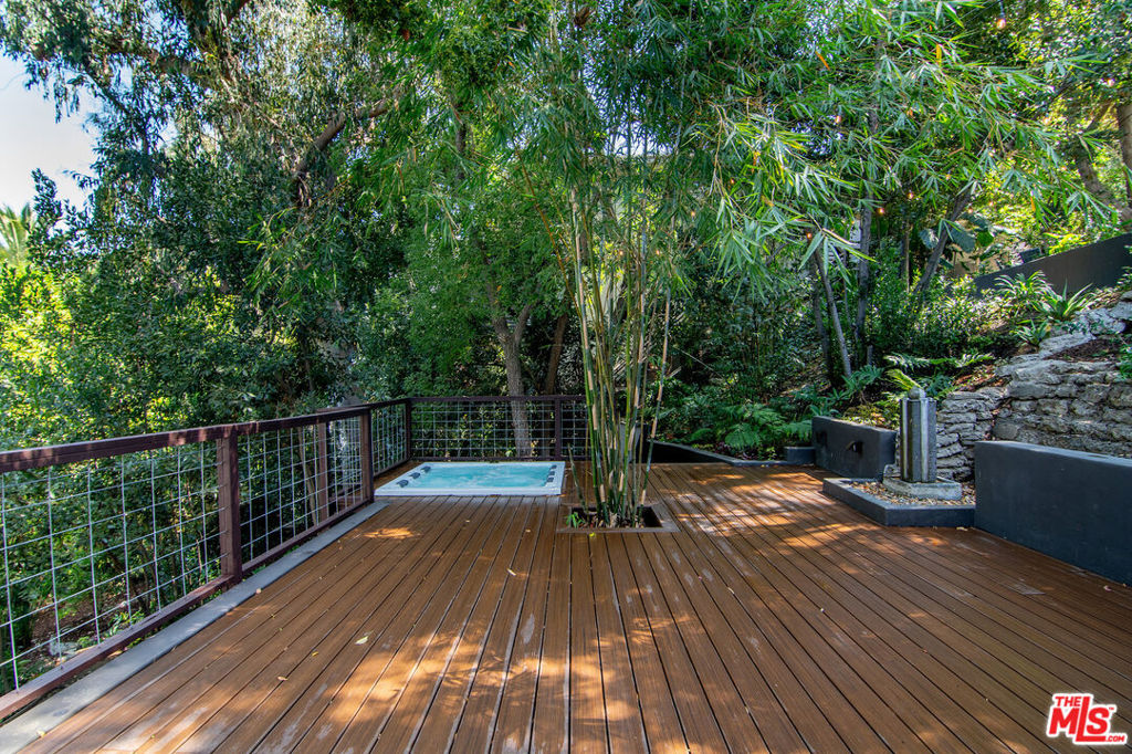 3475 N Knoll Drive Property Photo 30