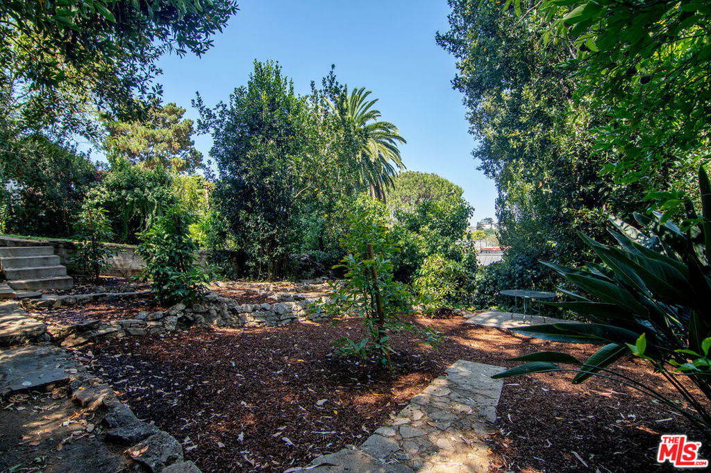 3475 N Knoll Drive Property Photo 33