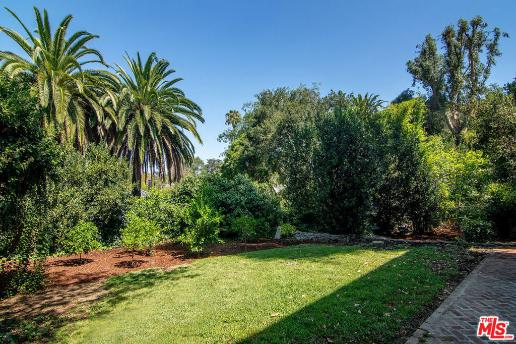 3475 N Knoll Drive Property Photo 35
