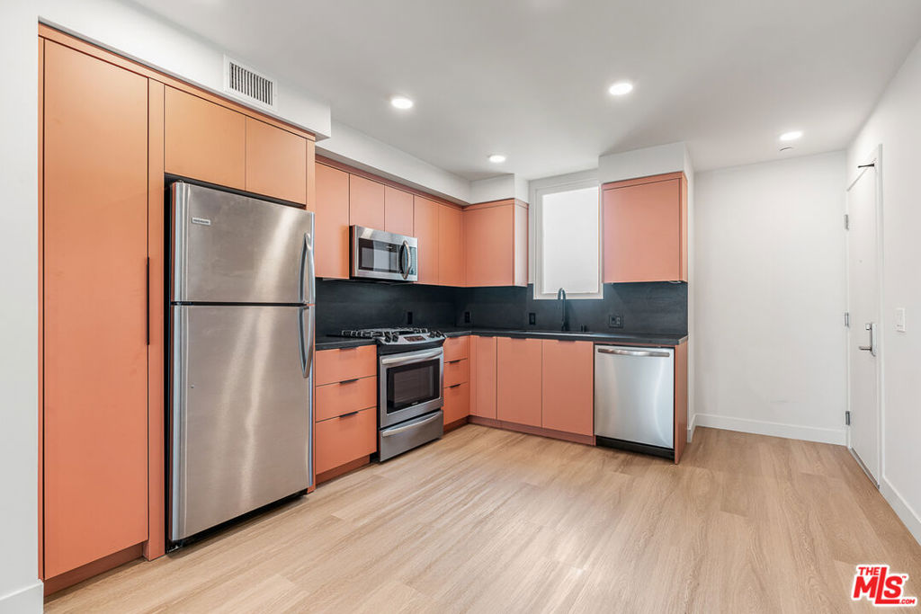 10601 Washington Boulevard 514 Property Photo 2