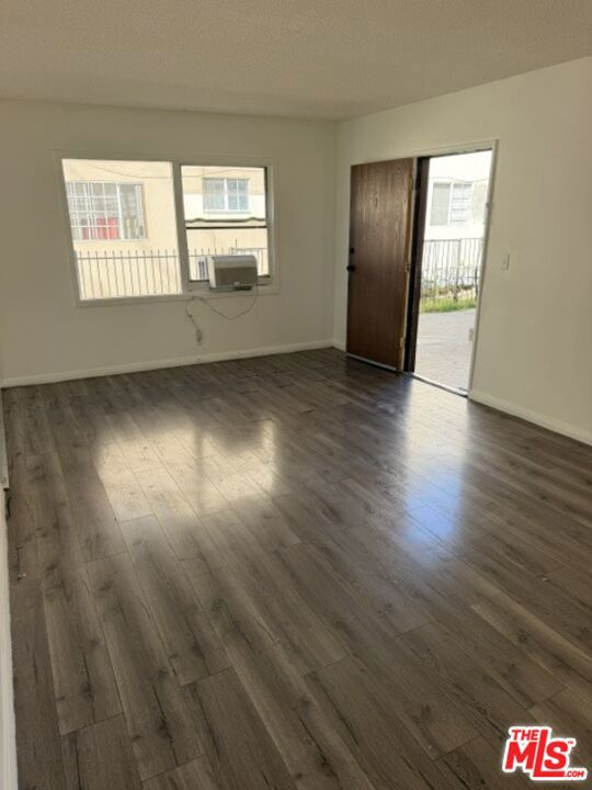 13125 Vanowen Street Property Photo 18