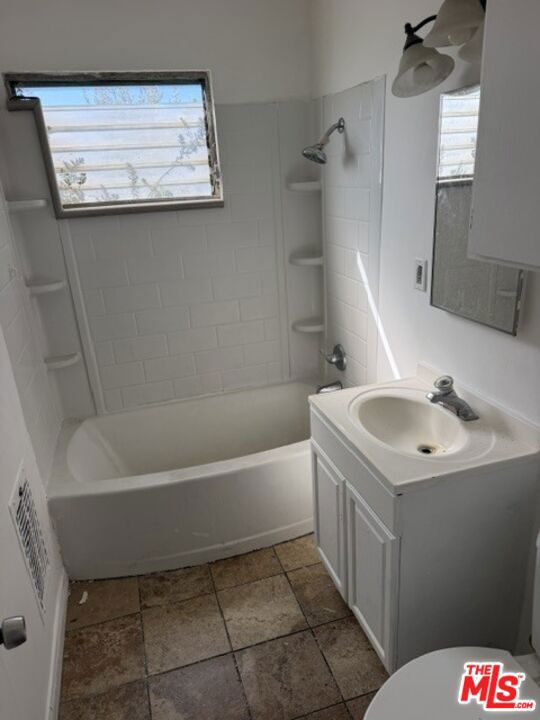 13125 Vanowen Street Property Photo 29