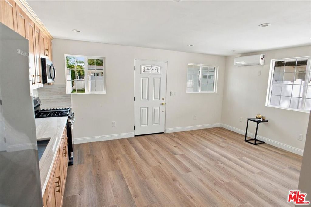 6520 Teesdale Avenue Property Photo 3
