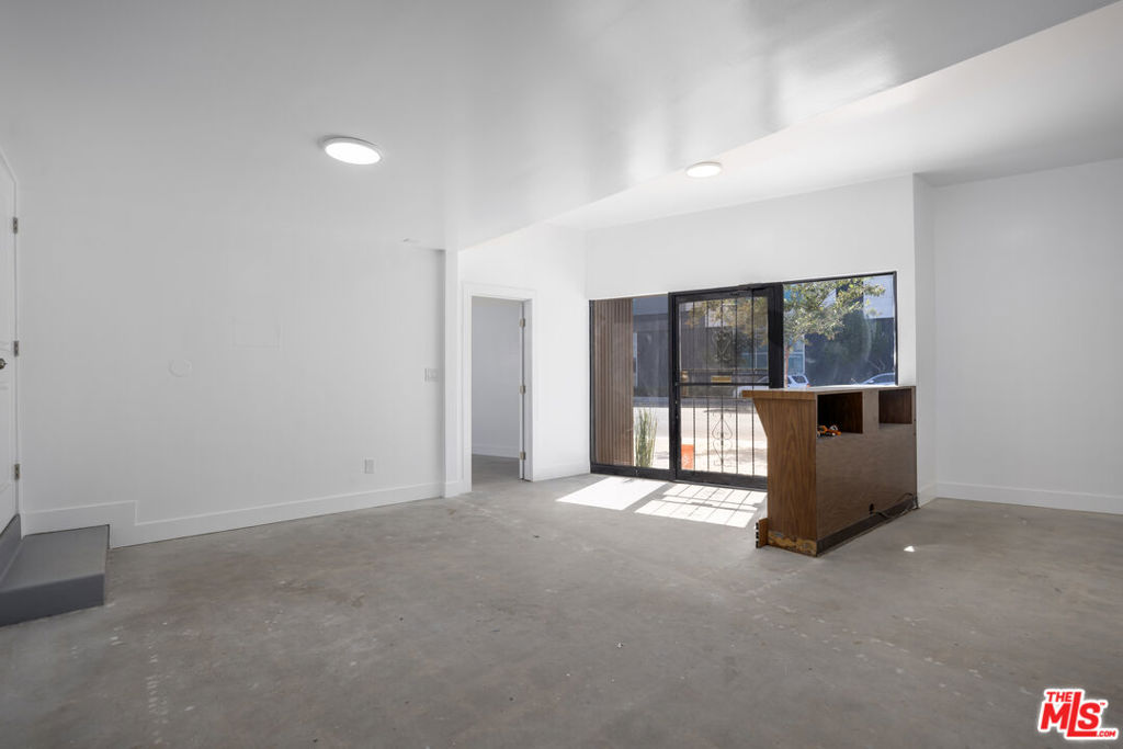 714 Centinela Avenue Property Photo 6