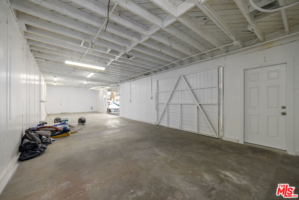 714 Centinela Avenue Property Photo 16