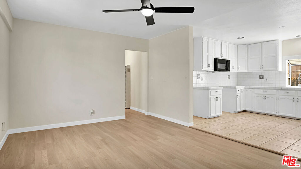 1428 W 54th Street Property Photo 6