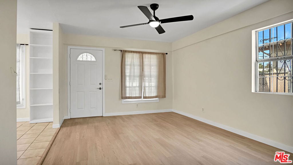 1428 W 54th Street Property Photo 8