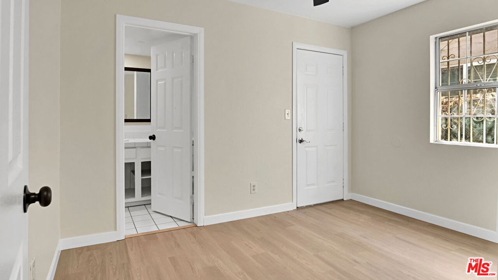1428 W 54th Street Property Photo 16