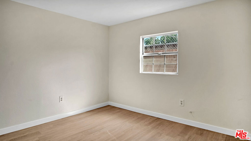 1428 W 54th Street Property Photo 36