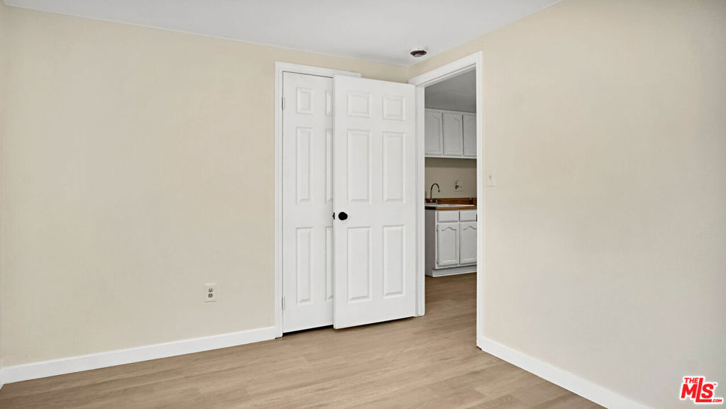 1428 W 54th Street Property Photo 37
