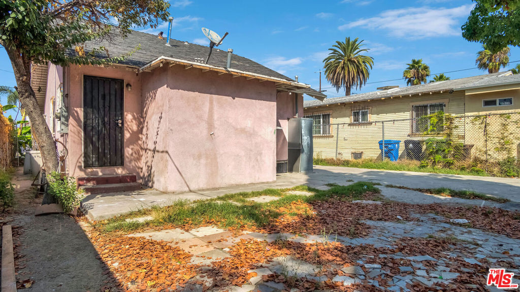 1428 W 54th Street Property Photo 43