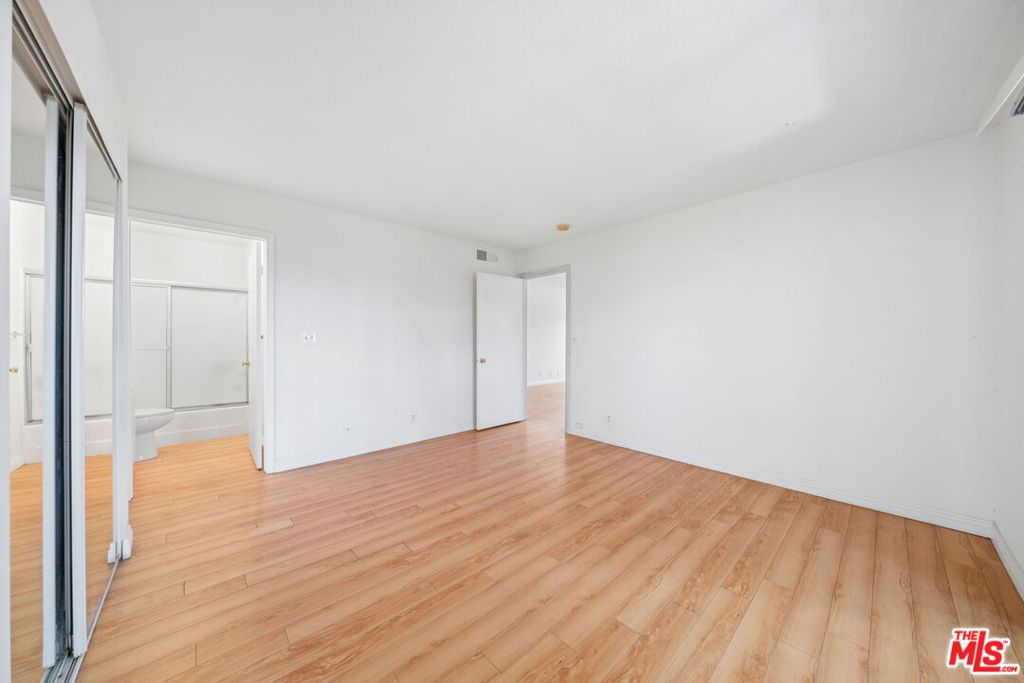 158 N Normandie Avenue 201 Property Photo 8