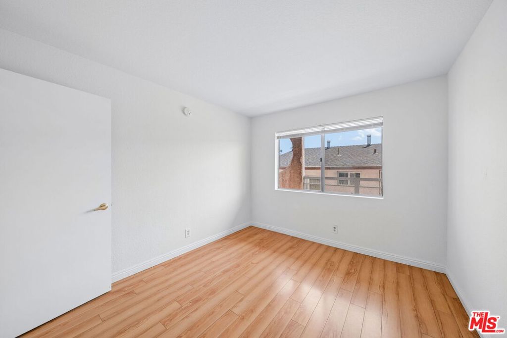 158 N Normandie Avenue 201 Property Photo 17