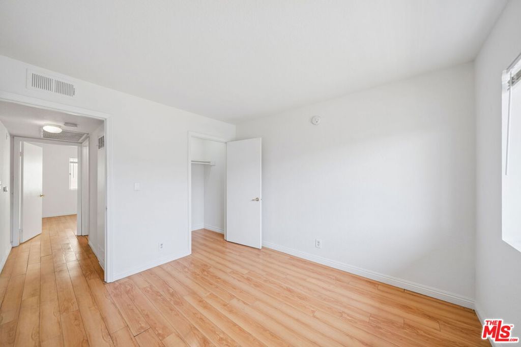 158 N Normandie Avenue 201 Property Photo 18
