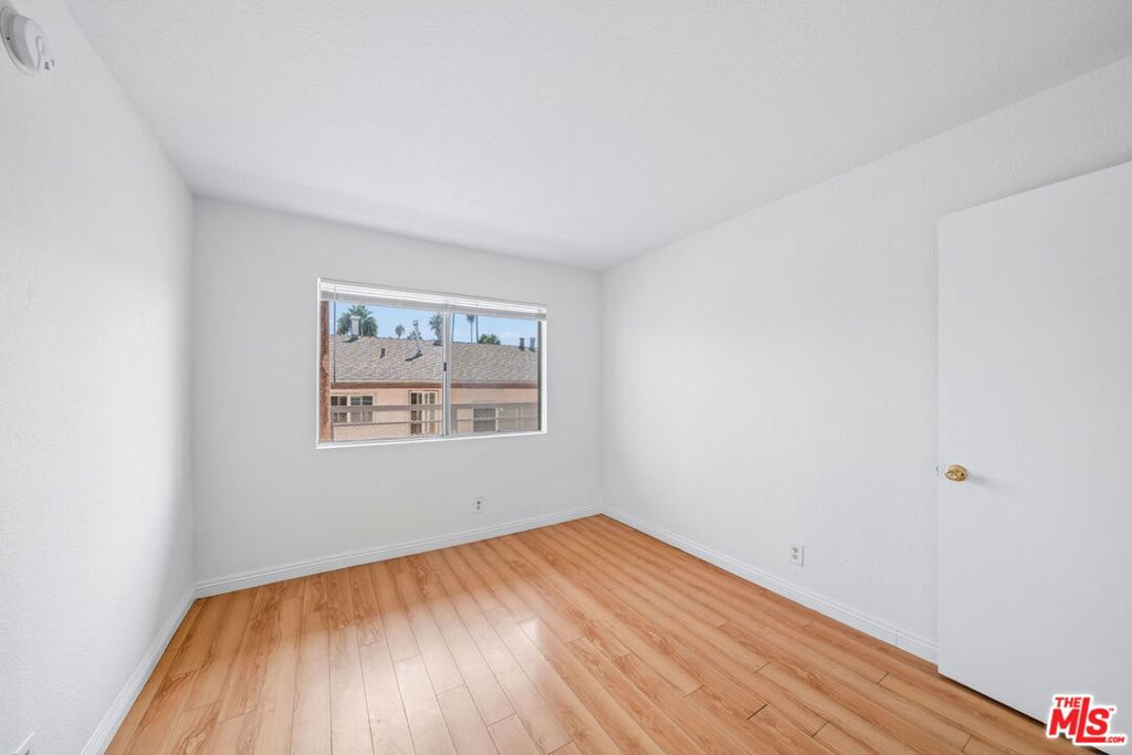 158 N Normandie Avenue 201 Property Photo 20