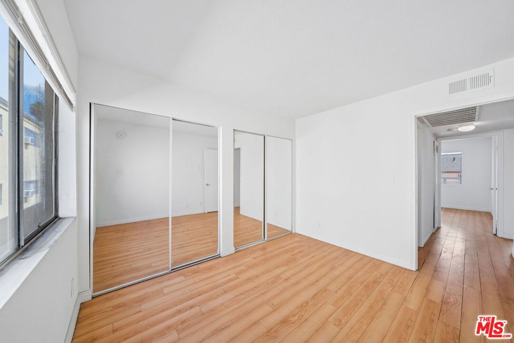158 N Normandie Avenue 201 Property Photo 24