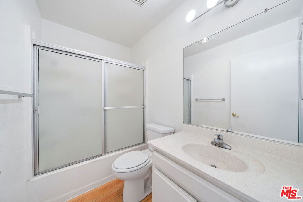 158 N Normandie Avenue 201 Property Photo 26