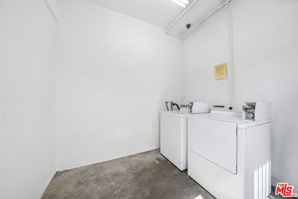 158 N Normandie Avenue 201 Property Photo 30