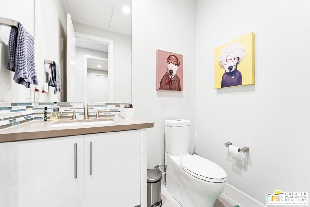1297 Celadon Street Property Photo 24