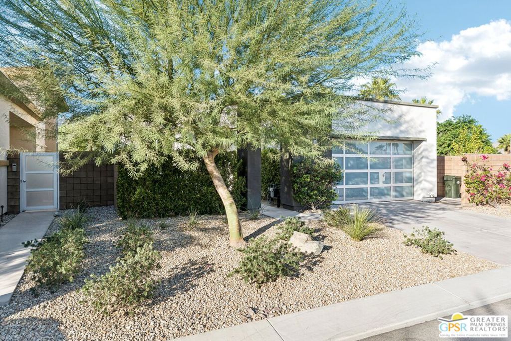 1297 Celadon Street Property Photo 31