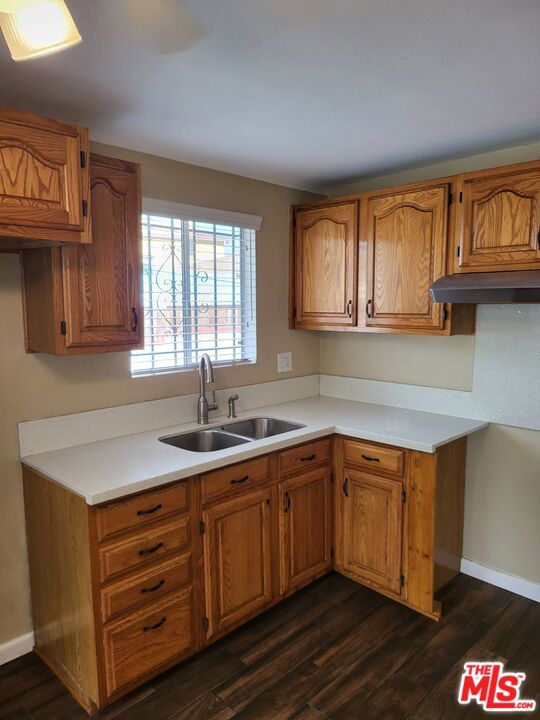 6636 Granger Avenue Property Photo 8
