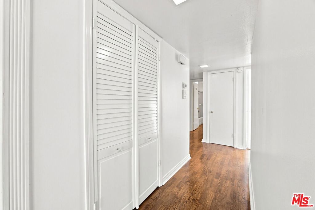 2301 S Beverly Glen Boulevard 301 Property Photo 16