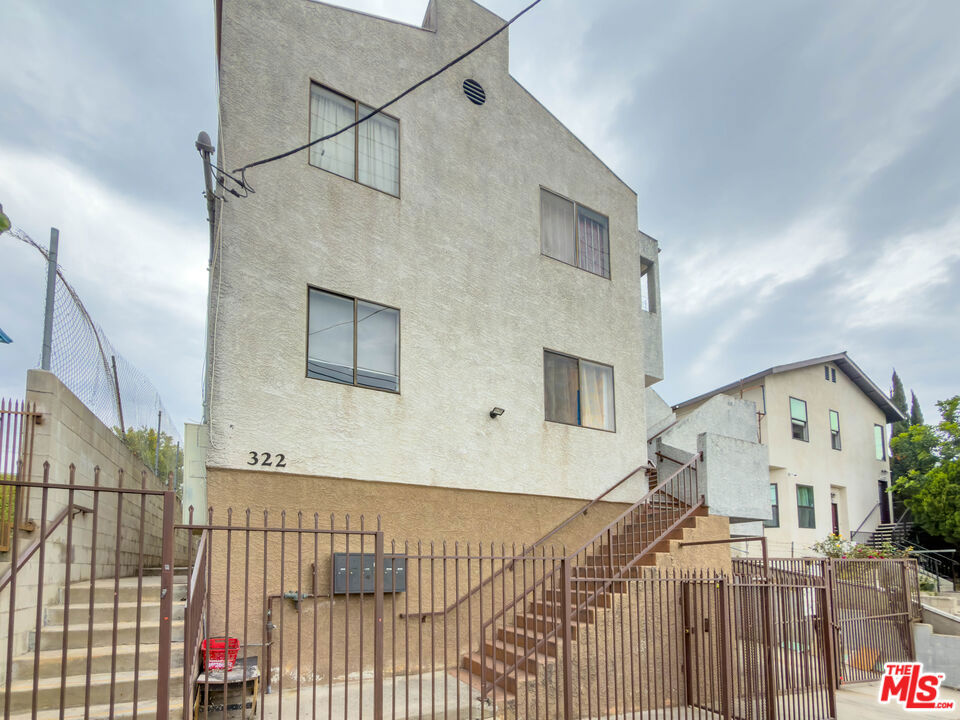 322 N Benton Way 2 Property Photo 1