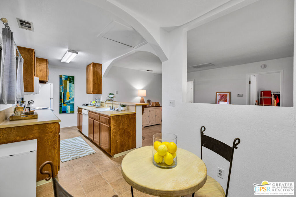 675 N Los Felices Circle #j119 Property Photo 19