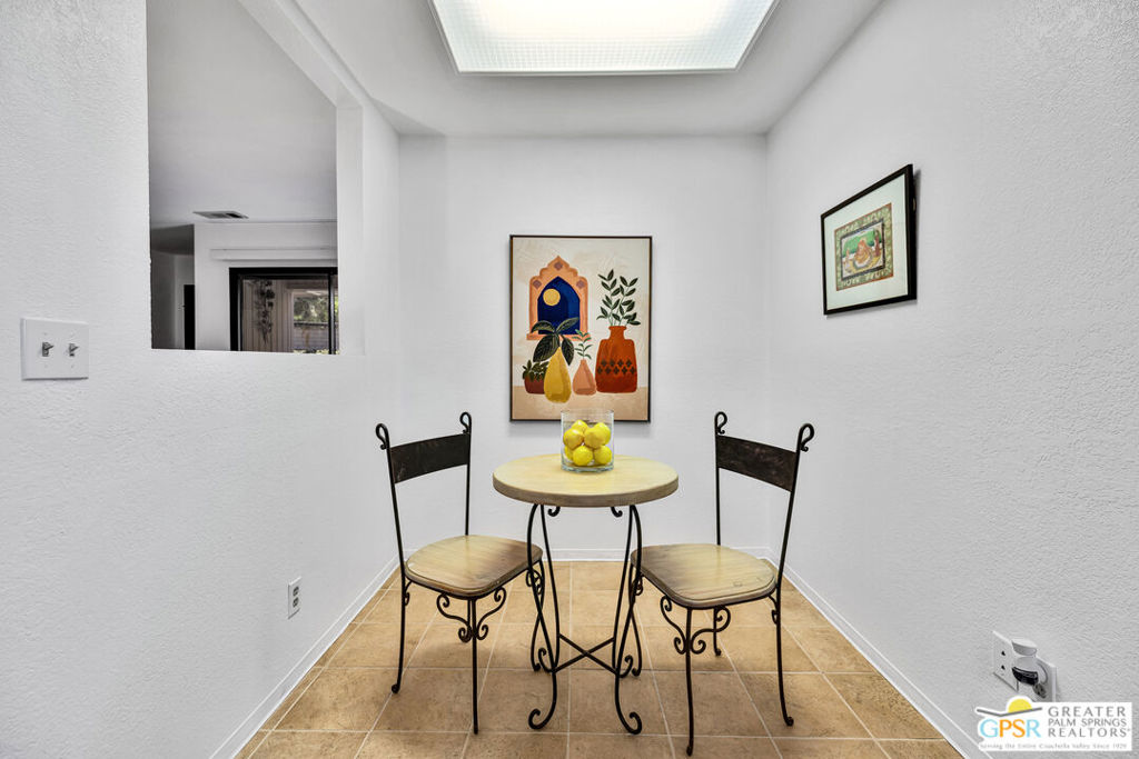 675 N Los Felices Circle #j119 Property Photo 20