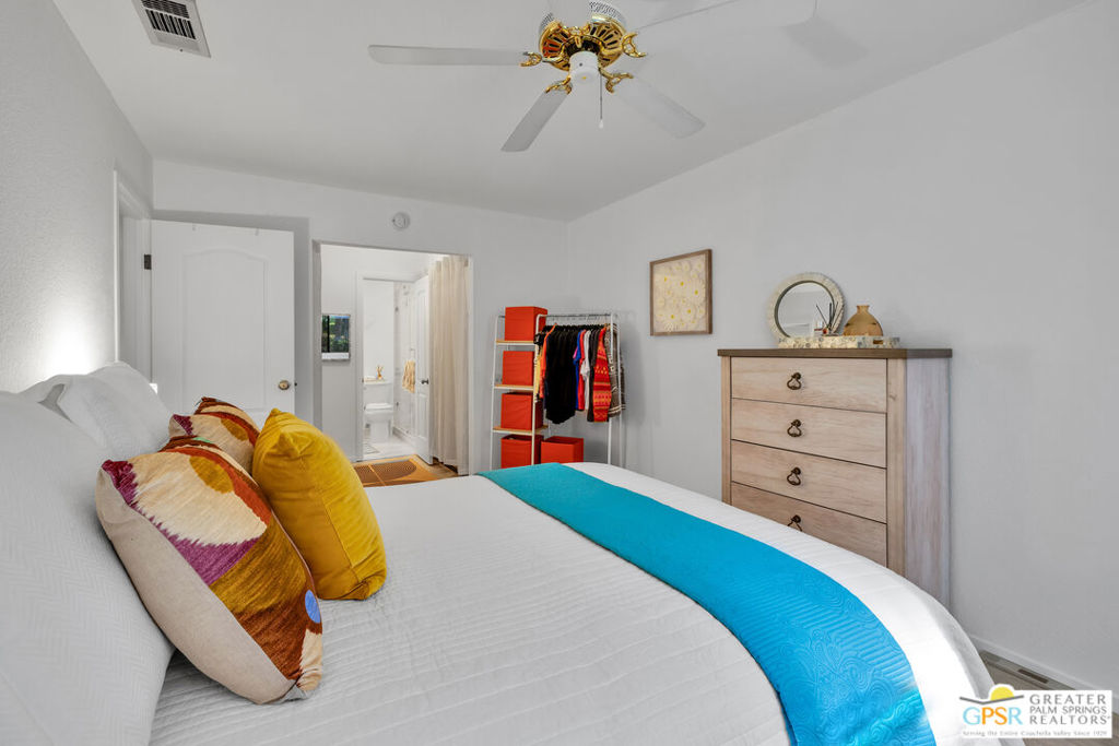 675 N Los Felices Circle #j119 Property Photo 22