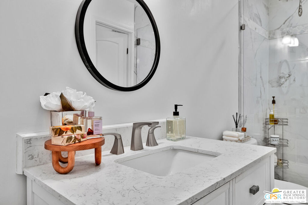 675 N Los Felices Circle #j119 Property Photo 27