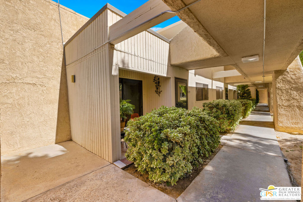 675 N Los Felices Circle #j119 Property Photo 37