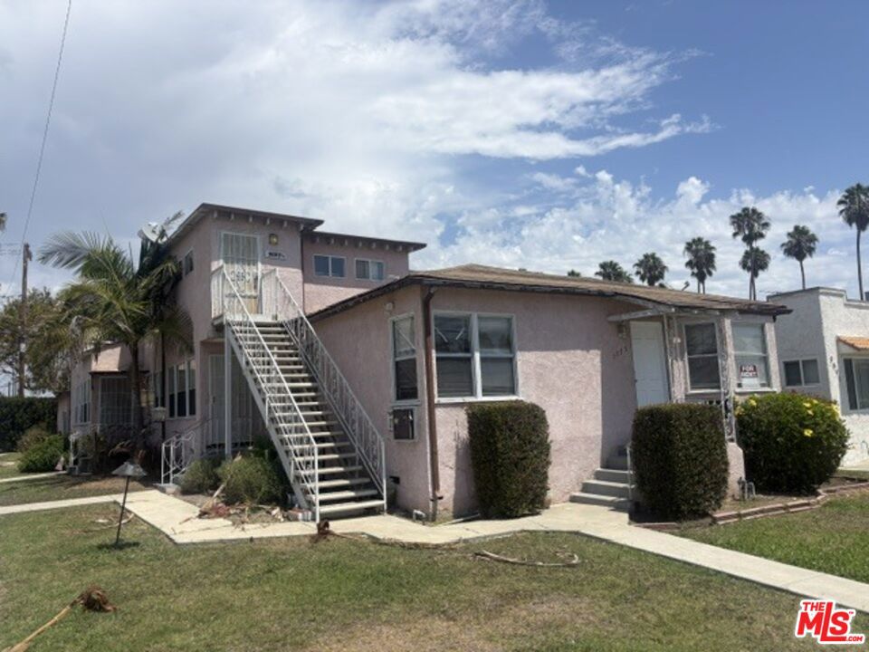 3873 W 54th Street Property Photo 1