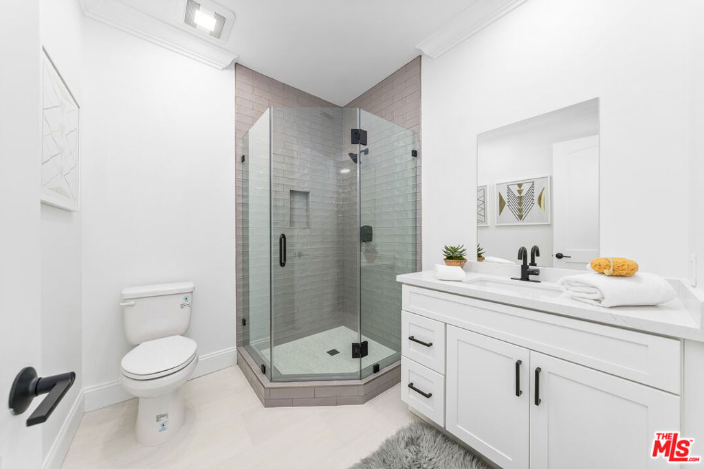 16053 Sabana Lane Property Photo 33