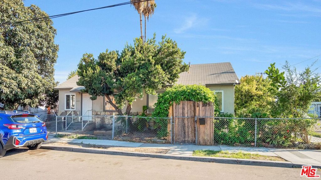 1225 W Congress Street Property Photo 1