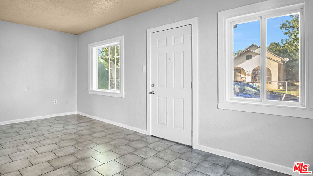 1225 W Congress Street Property Photo 23