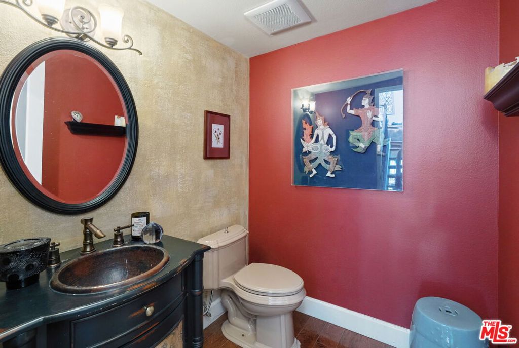 17204 Palisades Circle Property Photo 22