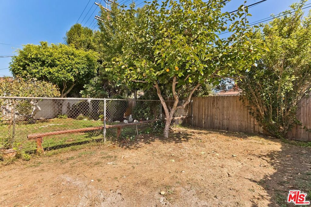428 S Gretna Green Way Property Photo 23