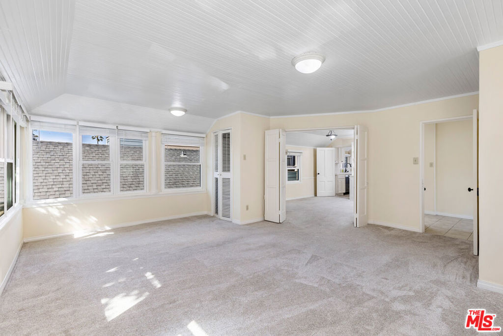 129 Ocean Park Boulevard Property Photo 7