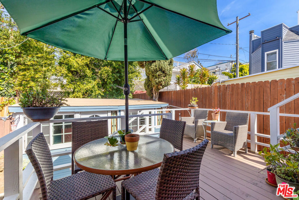 129 Ocean Park Boulevard Property Photo 21