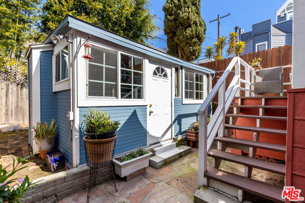 129 Ocean Park Boulevard Property Photo 22